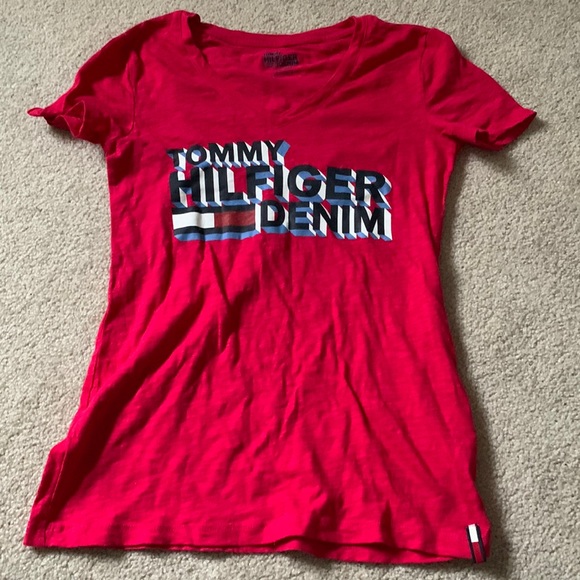 Tommy Hilfiger t Shirt - Picture 1 of 2